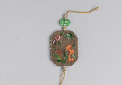 图片[2]-Agarwood pendant of happiness and longevity with gemstone inlay, Qing dynasty (1644-1911)-China Archive